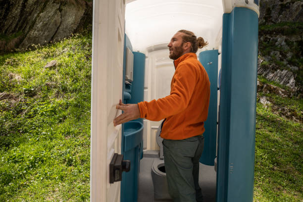 Best Construction site porta potty rental  in St Clair, MI